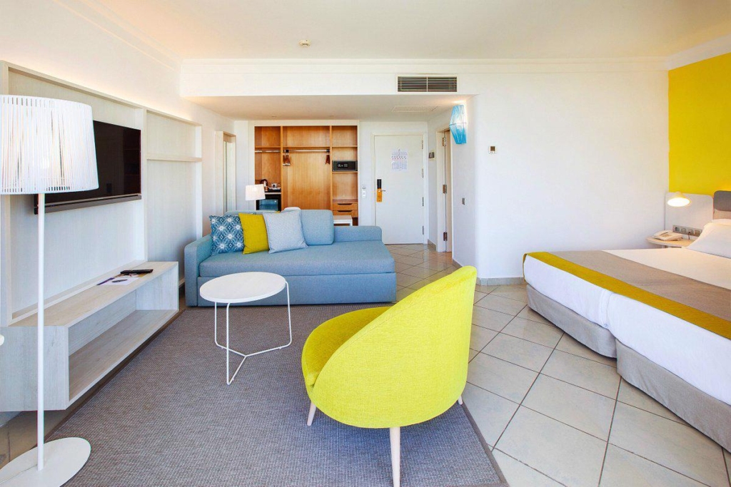 Lopesan Abora Catarina swim up kamer van binnen