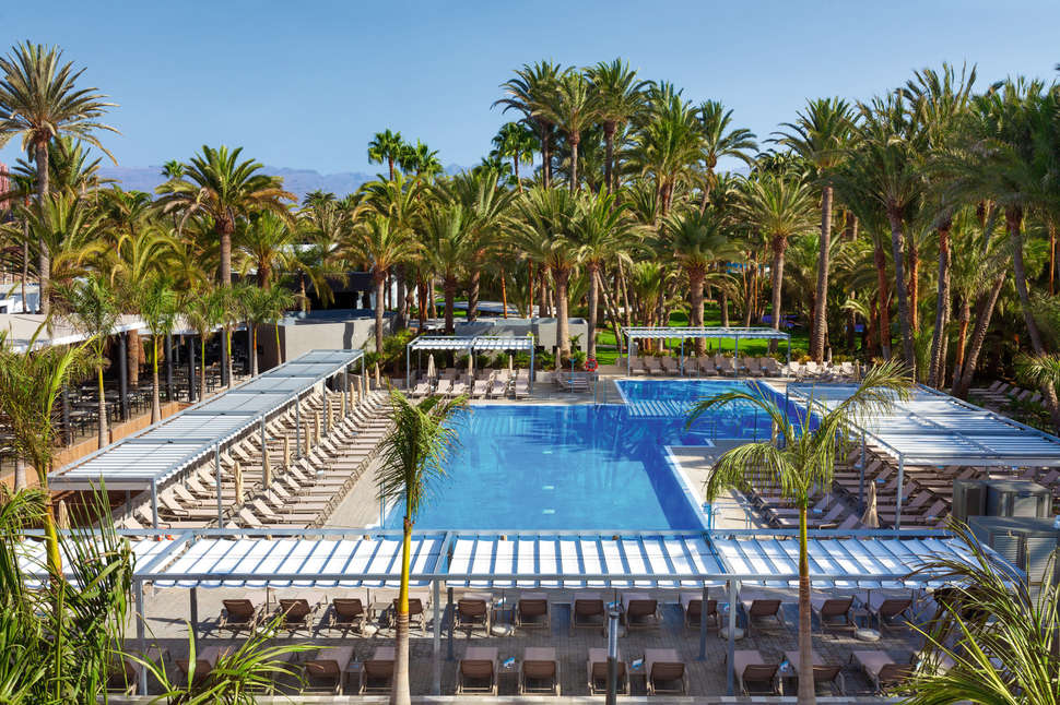 Riu Palace Oasis swim up hotel