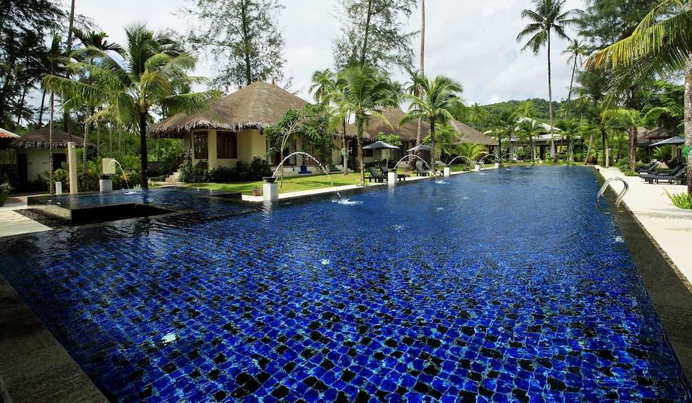 Bangsak Village swim up hotel
