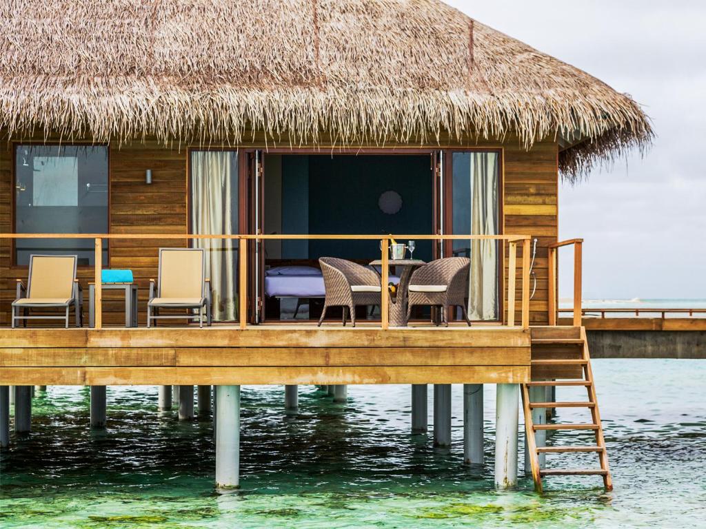 Cocoon Maldives terras