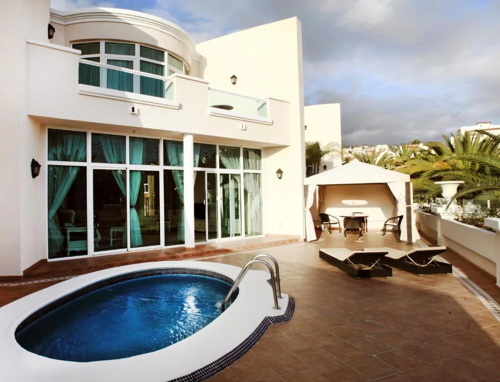 Flamingo Suites Boutique Hotel swim up kamer