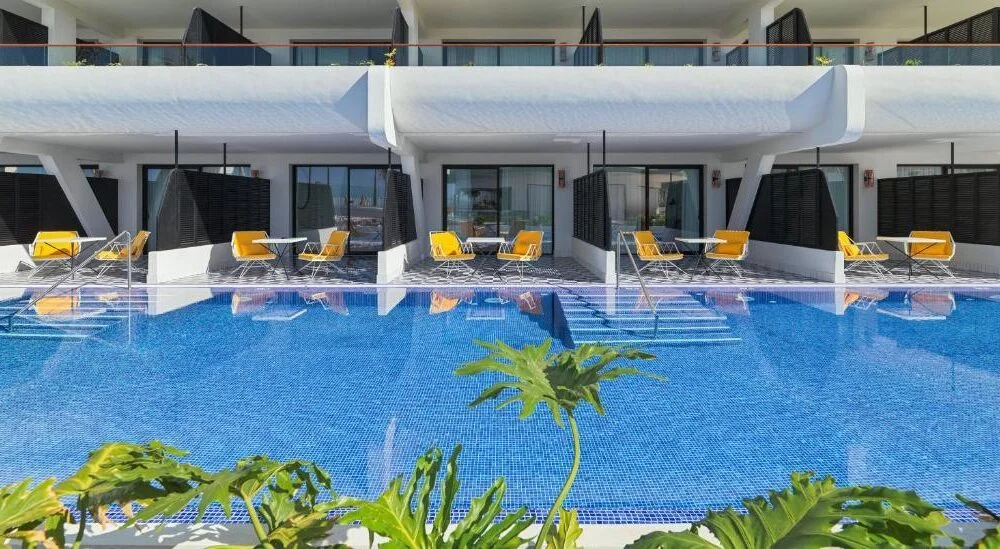 H10 Atlantic Sunset swim up hotel