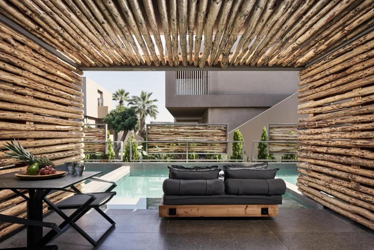 Nema Design Hotel & Spa swim up kamer van binnen