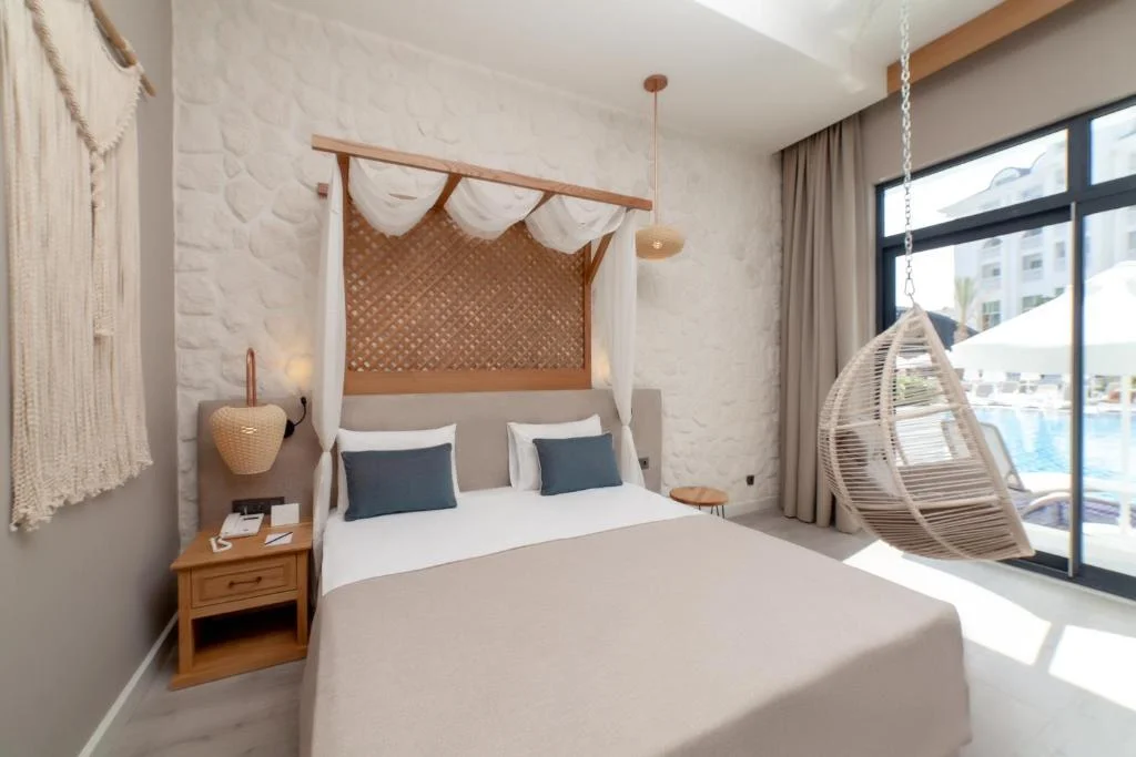Side Royal Style Hotel swim up kamer van binnen