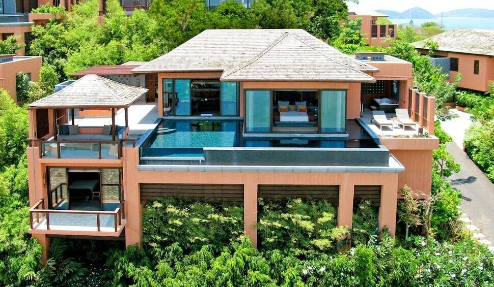 Sri Panwa Phuket swim up hotel