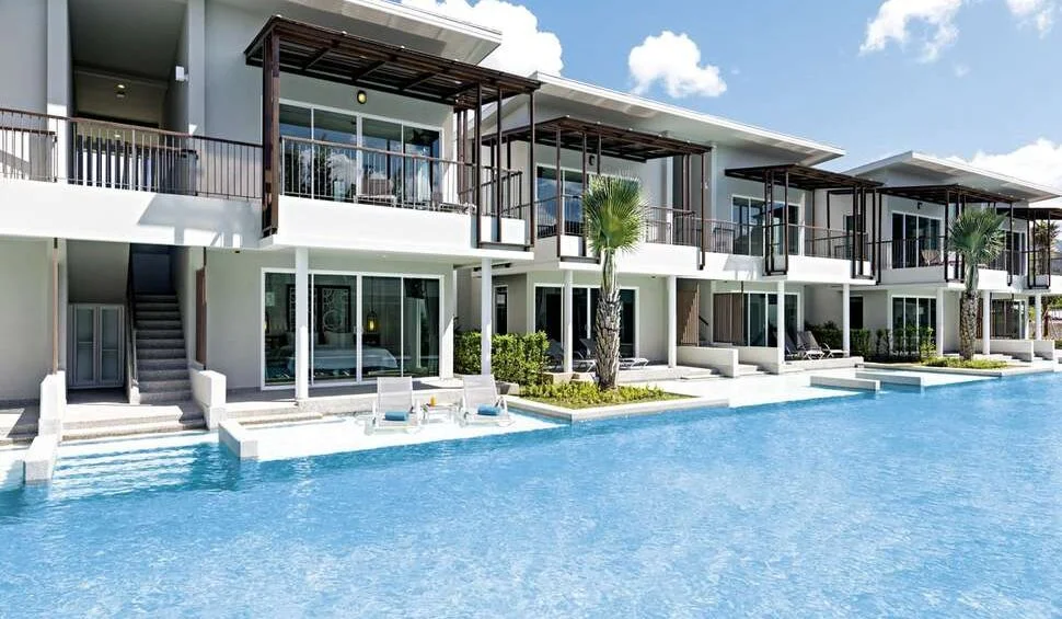 The Waters By Kathatani swim up kamer